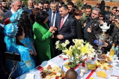 Gürcüstan Prezidenti Salome Zurabişvili Qardabanidə azərbaycanlıların Novruz şənliklərinə qatılıb