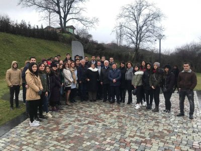 UNEC professor-müəllim heyəti və tələbələri “Quba Soyqırımı Memorial Kompleksi”ni ziyarət etdi