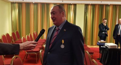 Eldar Quliyev “İlin alimi” adlı beynəlxalq mükafatı və "Eyler" medalı ilə təltif olunub