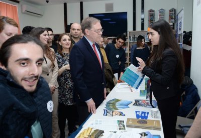 Azərbaycan Dillər Universitetində “Alumni Fair” adlı təhsil sərgisi keçirilib