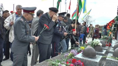 Ukraynanın Nikolayev şəhərində İkinci Dünya müharibəsində döyüşmüş azərbaycanlıların xatirəsi anılıb