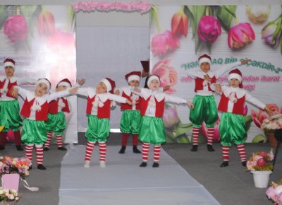 Sumqayıt Dövlət Rəsm Qalareyasında “Hər uşaq bir çiçəkdir-2”adlı uşaq geyimlərindən ibarət moda nümayişi keçirilib