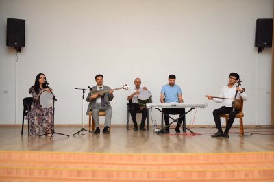 ADU-da amerikalı tələbələr üçün konsert proqramı təşkil olunub