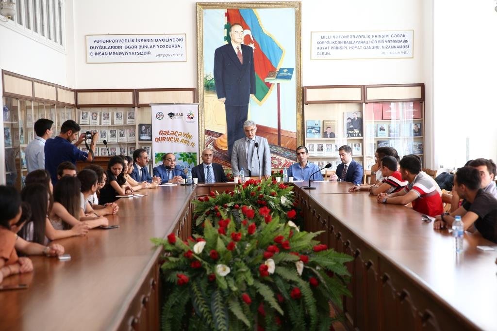 ADPU-da “Gələcəyin Qurucuları -II” adlı Yay Liderlik Məktəbinin rəsmi açılış mərasimi keçirilib
