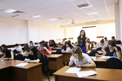 Azərbaycan Universitetində ingilis dili üzrə yerləşdirmə testi keçirilib
