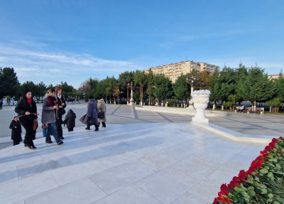 Polimer Materialları İnstitutunda Ümummilli Lider Heydər Əliyevin  anım gününə həsr olunan iclas keçirilib