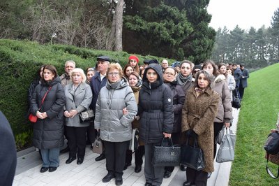 Botanika İnstitutunda Ulu Öndər Heydər Əliyevin anım gününə həsr olunmuş tədbir keçirilib 