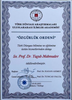 Beynəlxalq Akademiya Yaqub Mahmudov haqqında kitab nəşr etdirib