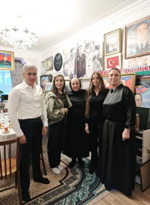 Leyla Əliyeva və Arzu Əliyeva Polad Həşimovun evində olublar