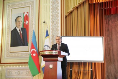 BDU və YAP-ın birgə təşkilatçılığı ilə “Ulu Öndər Heydər Əliyevin siyasi irsi: qüdrətli dövlətin əsasları” mövzusunda konfrans keçirilib