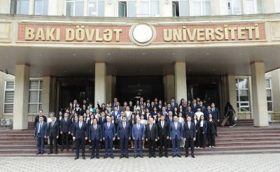 BDU və YAP-ın birgə təşkilatçılığı ilə “Ulu Öndər Heydər Əliyevin siyasi irsi: qüdrətli dövlətin əsasları” mövzusunda konfrans keçirilib