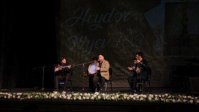 Gənclərin iştirakı ilə “Heydər Əliyev-102” adlı ədəbi-bədii tədbir təşkil edilib