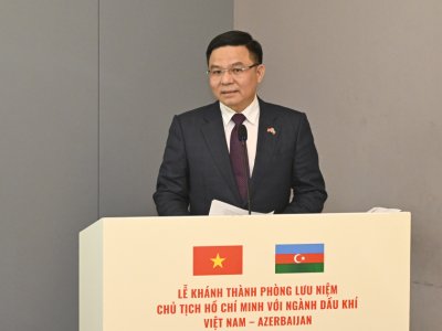 ADNSU-da Vyetnamın ilk Prezidenti Ho Şi Minin 135 illiyinə həsr edilmiş Memorial otağın açılışı olub