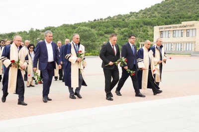 Mingəçevir Dövlət Universitetinin Elmi Şurasının Şəkidə iclası keçirilib: Tələbələrə əlavə təqaüdlərin verilməsi və differensial əmək haqqı sisteminə keçidlə bağlı qərarlar qəbul edilib