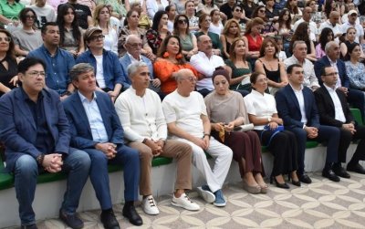 Kəmaləddin Heydərov festivalı xanımı ilə izlədi - Fotolar