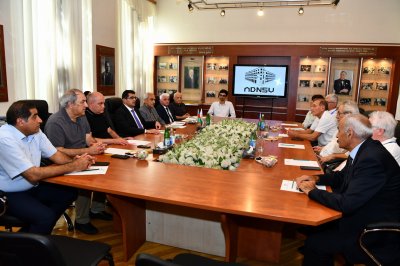 ADNSU-da Türkiyə və ABŞ universitetlərinin professorları ilə görüş keçirilib - FOTOLAR ADNSU-da Türkiyə və ABŞ universitetlərinin professorları ilə görüş keçirilib - FOTOLAR