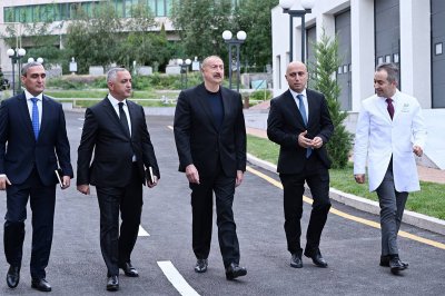 Prezident Qarabağ Universitetinin Klinikasının açılışında - FOTOLAR