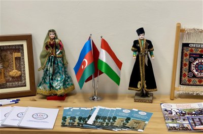 ADU Macarıstanda Azərbaycan dili fənninin tədrisinə başlayıb