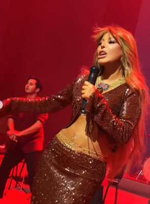 Aygün Kazımova görünüşü ilə TƏƏCCÜBLƏNDİRDİ