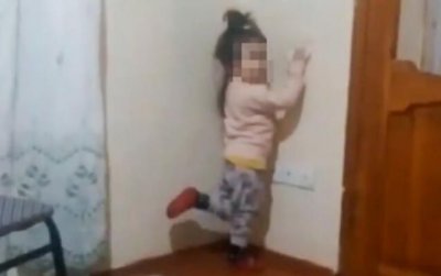 Bakıda ananın 4 yaşlı qızına verdiyi işgəncələr: Bədəni yandırılıb, kəmərlə döyülüb - TƏFƏRRÜAT