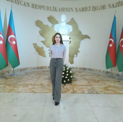 Azərbaycan Dillər Universitetinin tədris, ictimai və sosial fəaliyyətlərində fərqlənən fəxri məzunları və tələbələri - SİYAHI