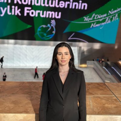 Azərbaycan Dillər Universitetinin tədris, ictimai və sosial fəaliyyətlərində fərqlənən fəxri məzunları və tələbələri - SİYAHI