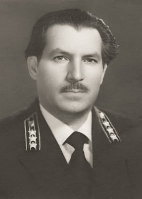 ŞƏRƏFLİ ÖMÜR, UNUDULMAZ İNSAN