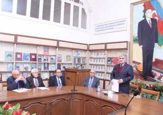 ADPU-da akademik Ramiz Mehdiyevin yeni kitabının təqdimatı keçirilib