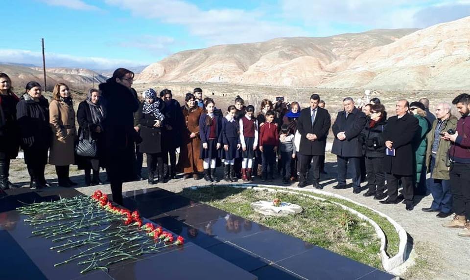 Xızı rayonunda Mikayıl Müşfiqin xatirəsi anılıb