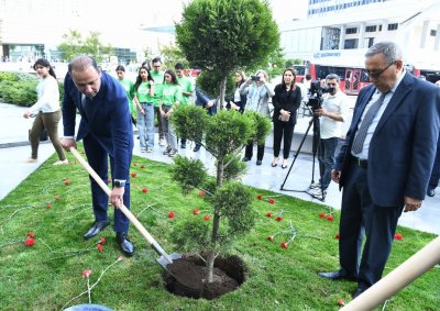 ADNSU-da 30 aprel faciəsinin 15-ci ildönümü münasibəti ilə ağacəkmə aksiyası keçrilib