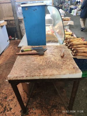 Bakının məşhur bazarında sanitar-gigiyenik qaydalar pozuldu: Tədbir görüldü - FOTO