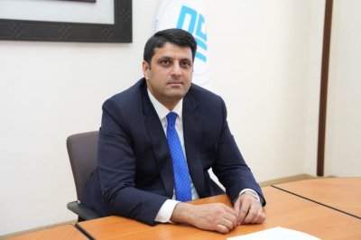 NDU-nun rektoru Elbrus İsayev EMSA Buxarest Tvinninq Mübadilə proqramı vasitəsi ilə Rumıniyaya gedəcək 11 tələbəni qəbul edib