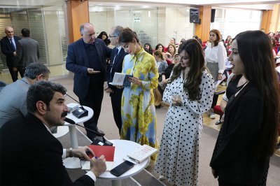Azərbaycan Universitetində tanınmış qələm sahibləri ilə görüş 