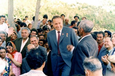 Ümummilli Liderin xaricdə təhsil siyasəti öz bəhrəsini verməkdədir