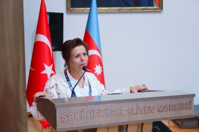 Şəkidə Xalq şairi Bəxtiyar Vahabzadənin anadan olmasının 100 illiyinə həsr olunmuş Beynəlxalq konfransın açılış tədbiri keçirilib
