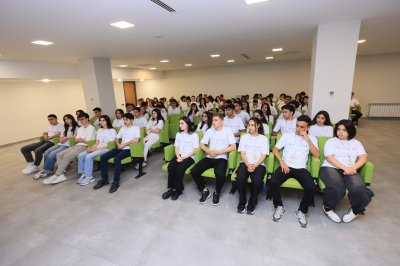 Qubada “Tarixin izi ilə: yaddaşımız gələcəyimizdir” III gənclər düşərgəsi çərçivəsində panel müzakirə keçirilib