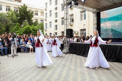 ADU-da “Məzun günü” keçirilib