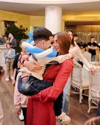 Arzu Əliyeva və Alyona Əliyeva sosial qayğıya ehtiyacı olan uşaqların əyləncəsini təşkil ediblər
