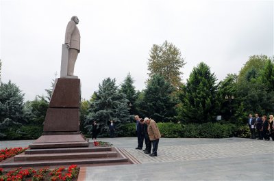 ADU kollektivi Qazax rayonunda Heydər Əliyev Mərkəzini ziyarət edib