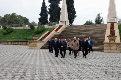ADU kollektivi Qazax rayonunda Heydər Əliyev Mərkəzini ziyarət edib