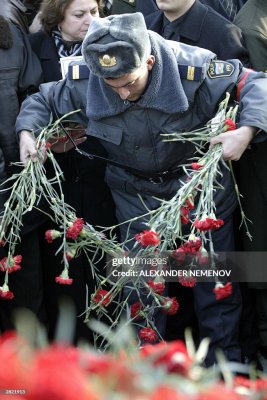 Heydər Əliyevin dəfn günündən TARİXİ FOTOLAR