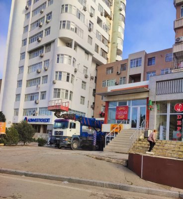 Bakıda bu bina görənləri heyrətləndirdi – FOTO